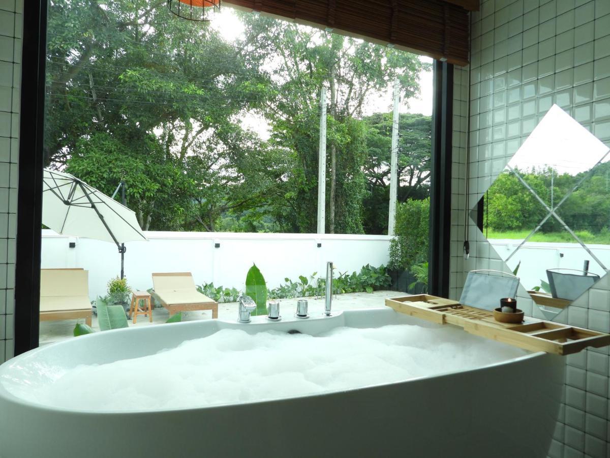 Sleep Private Khaoyai Villa Mu Si Eksteriør bilde